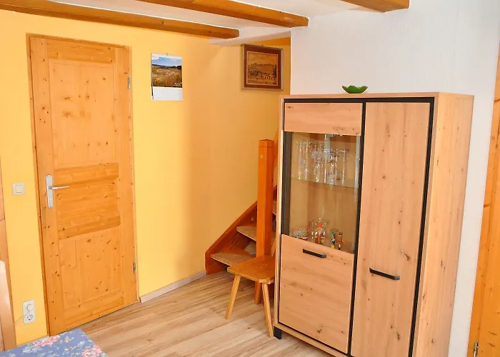 Neubert فولكنشتاين